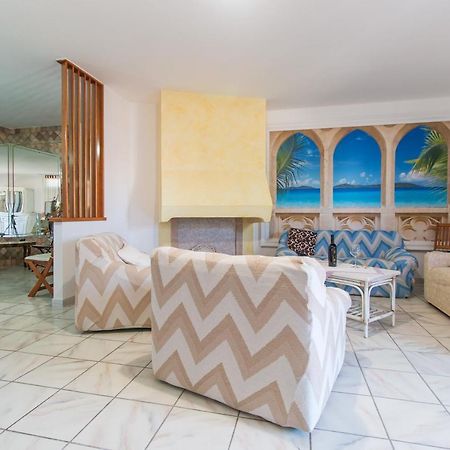 Vacanze A Villa Orosei Kültér fotó
