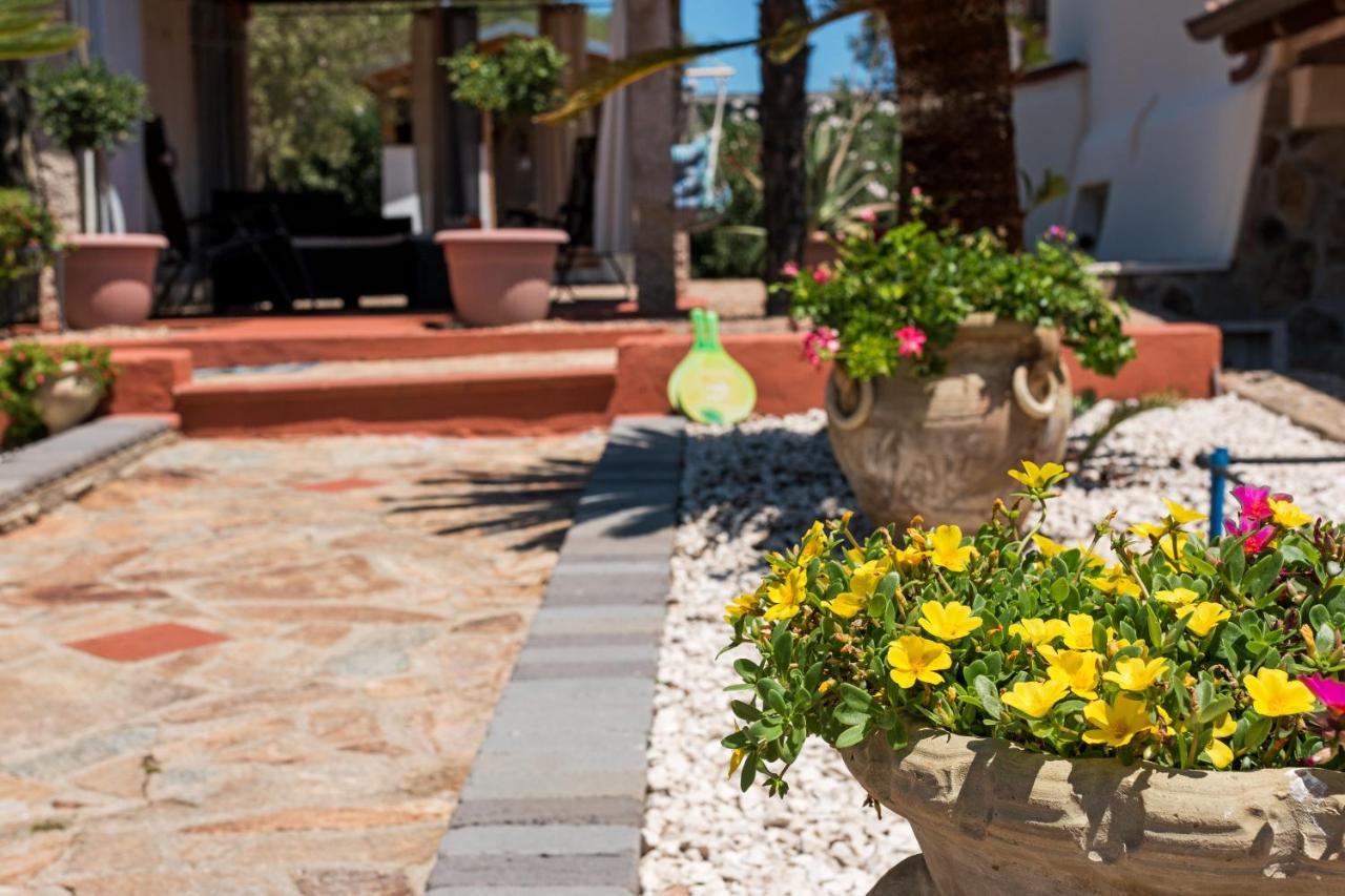 Vacanze A Villa Orosei Kültér fotó